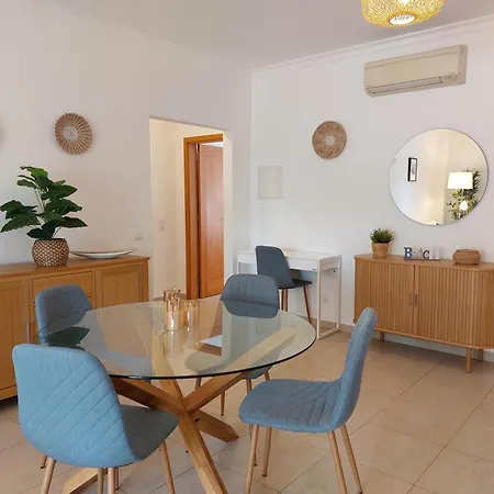 Apartment Bay *